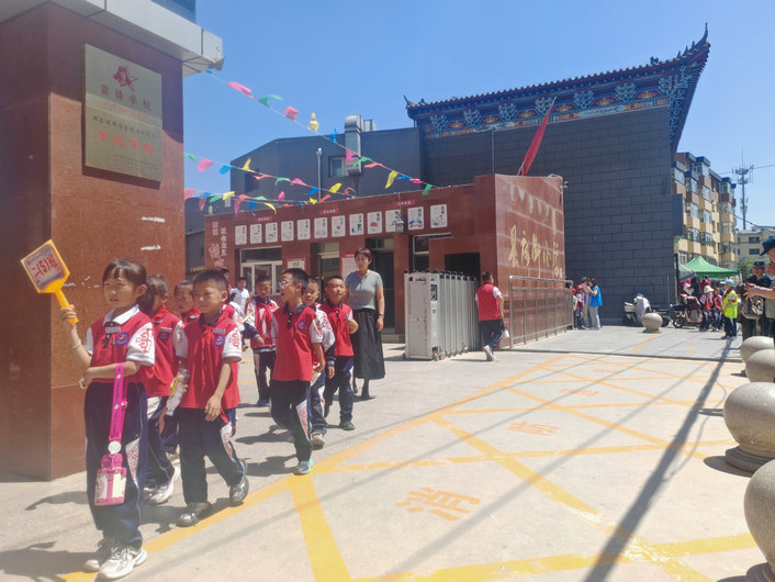 1747723851606662.jpg 校園1.jpg