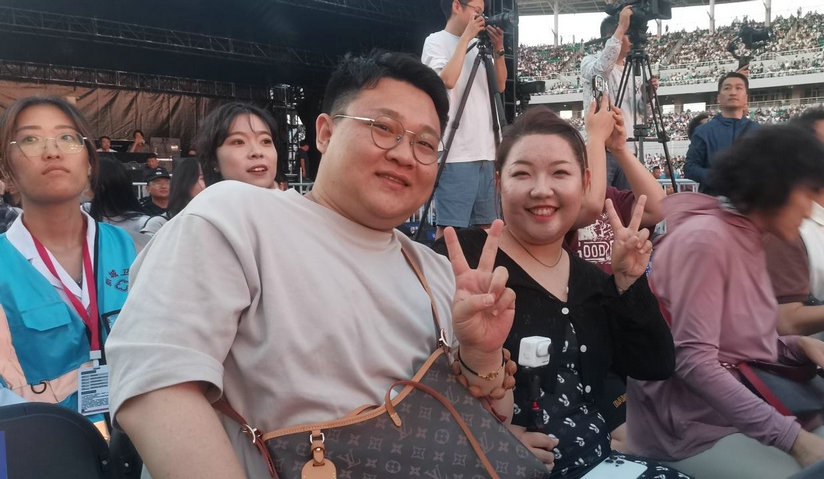 1750554325157066.jpg 歌唱2.jpg