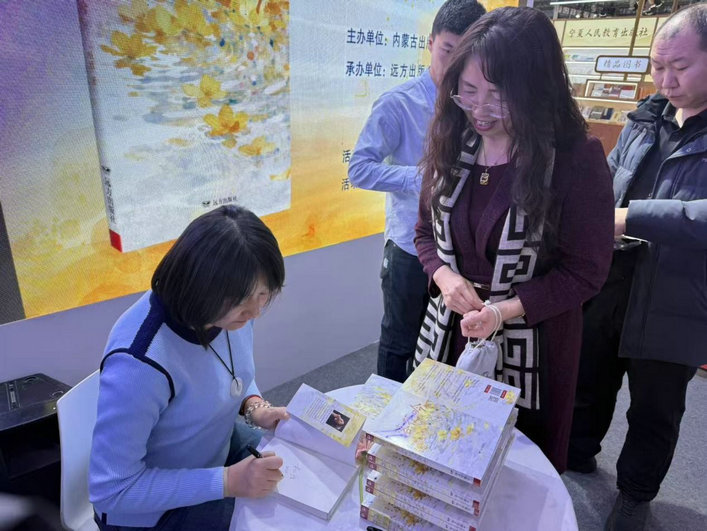 1767959329394945.jpg 落花2.jpg