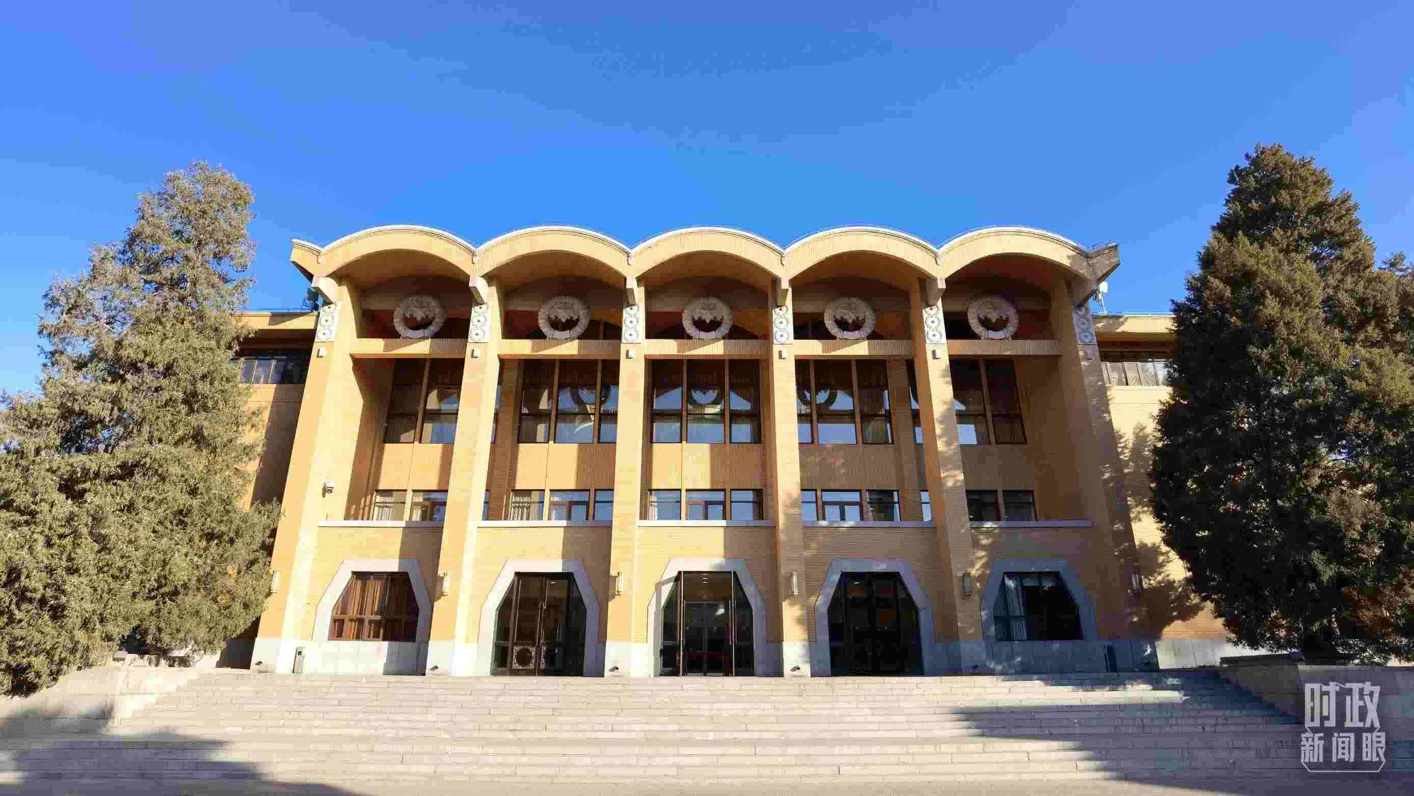 △2023年3月1日，中央黨校建校90周年慶祝大會(huì)在這里舉行。（總臺央視記者石丞拍攝）