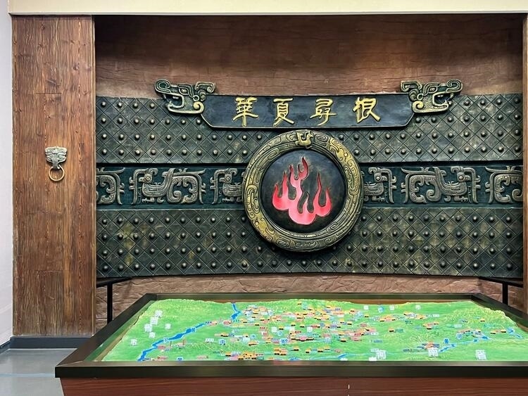 鑒往知來，跟著總書記學(xué)歷史丨走進(jìn)一座博物館，尋根五千年中華文明