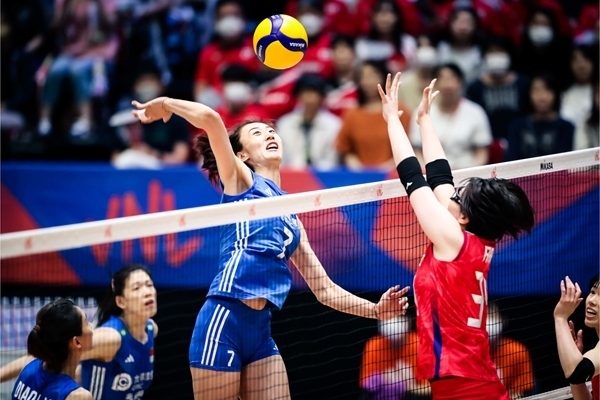王媛媛扣球。圖片來源：國際排聯(lián)