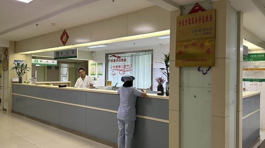 平原縣第一人民醫(yī)院住院部脊柱關(guān)節(jié)外科、手足外科病區(qū)。人民網(wǎng) 喬姝攝