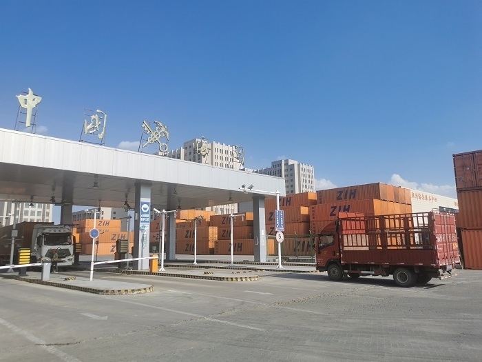 鄭州國際陸港海關(guān)監(jiān)管場所。鄭州車站海關(guān)供圖