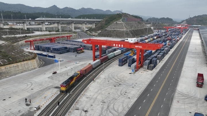 繁忙的貴陽國際陸港。貴陽綜保區(qū)供圖