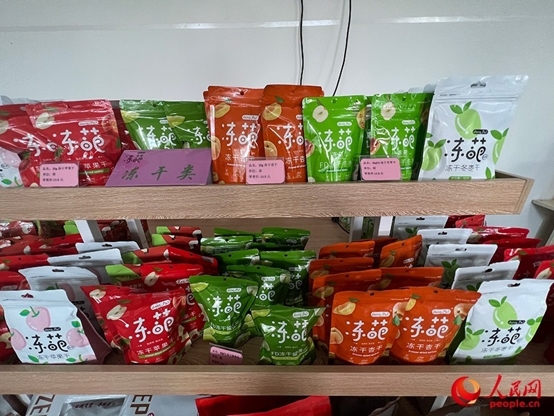 各種凍干食品。人民網(wǎng)記者 常雪梅攝