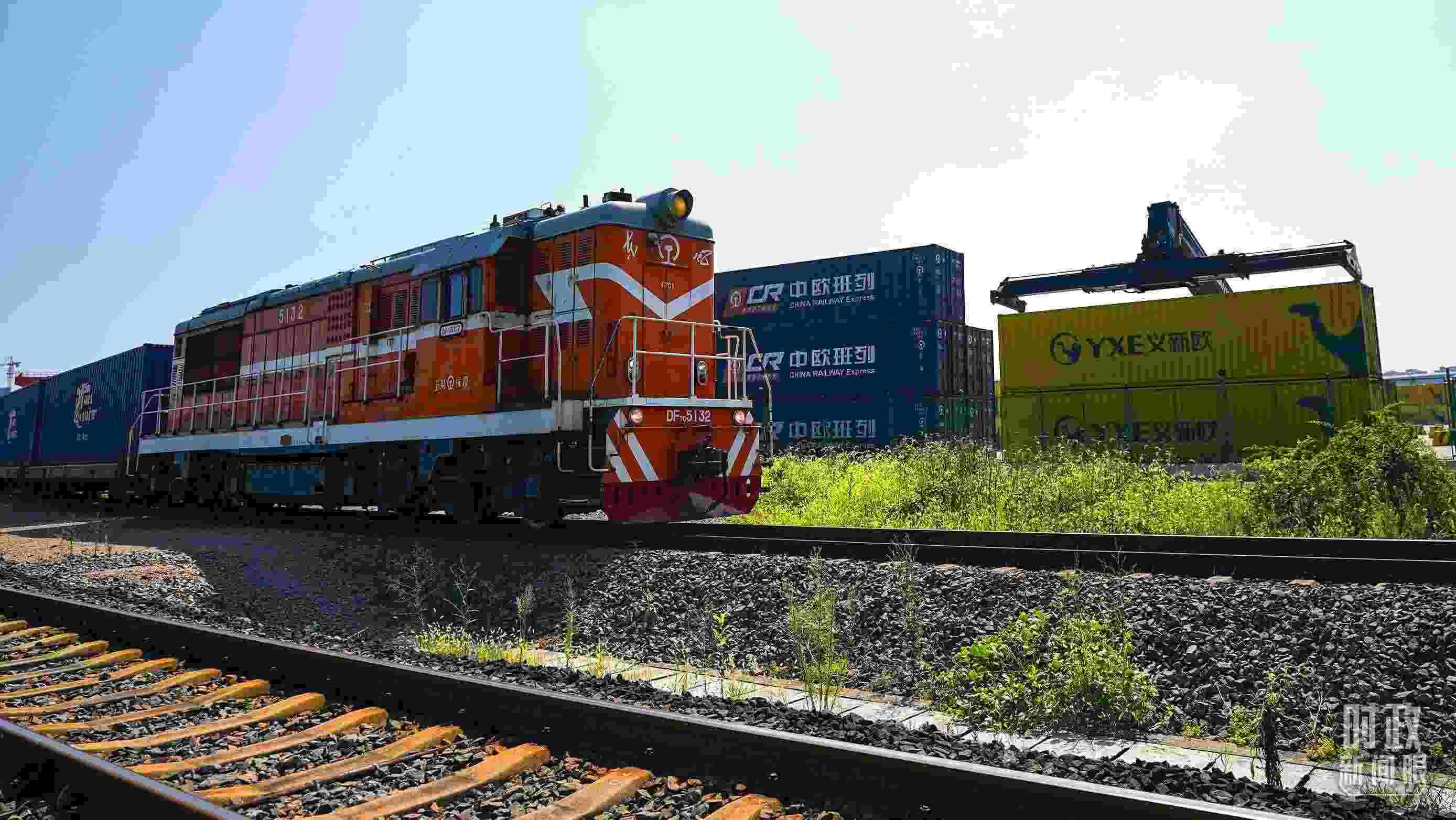 △“義新歐”中歐班列。（總臺國廣記者李晉拍攝）