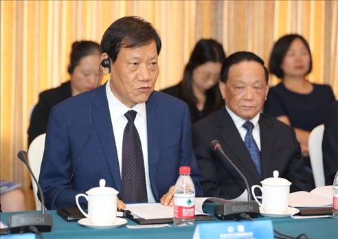 中國社會(huì)工作聯(lián)合會(huì)會(huì)長陳存根致辭。主辦方供圖