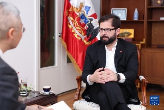 10月17日，智利總統(tǒng)博里奇在北京接受新華社記者專訪。新華社記者 呂帥 攝