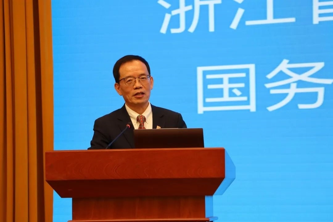 浙江省區(qū)域國(guó)別與國(guó)際傳播研究智庫(kù)聯(lián)盟首席專家、浙江師范大學(xué)非洲區(qū)域國(guó)別學(xué)學(xué)部學(xué)術(shù)委員會(huì)常務(wù)副主任劉鴻武致辭。主辦方供圖