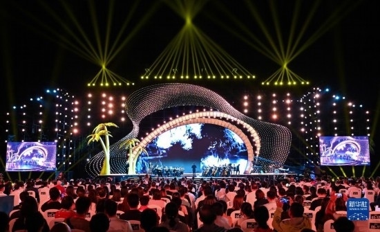 12月16日拍攝的第五屆海南島國際電影節(jié)開幕式現(xiàn)場。