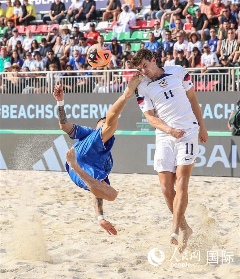 2月15日，意大利隊對陣美國隊。人民網(wǎng)塔里克·易卜拉欣攝