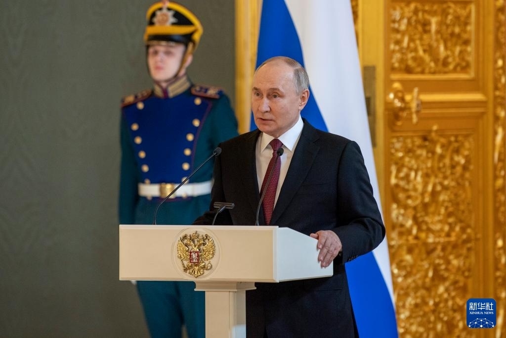 3月20日，俄羅斯總統(tǒng)普京在莫斯科克里姆林宮與其競選團(tuán)隊代表舉行見面會。新華社記者 曹陽 攝