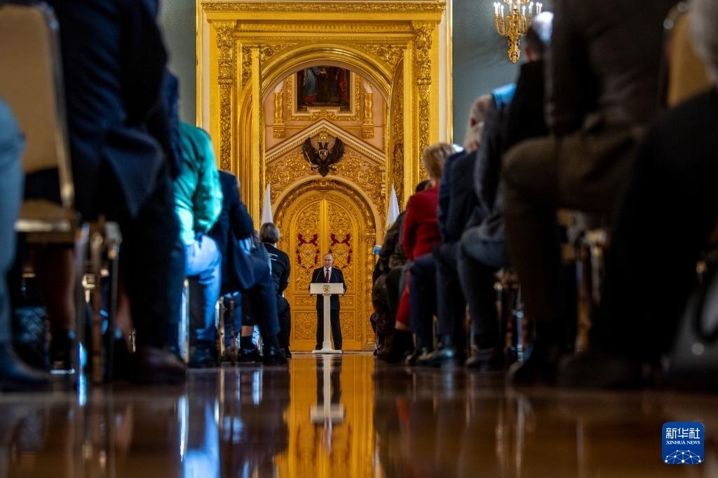 3月20日，俄羅斯總統(tǒng)普京在莫斯科克里姆林宮與其競選團(tuán)隊代表舉行見面會。新華社記者 曹陽 攝