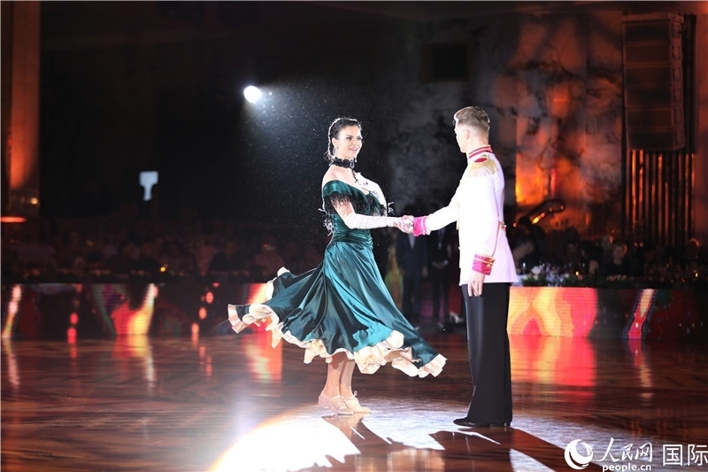 第五屆“克里姆林宮杯”國(guó)標(biāo)舞錦標(biāo)賽現(xiàn)場(chǎng)。于子恒攝