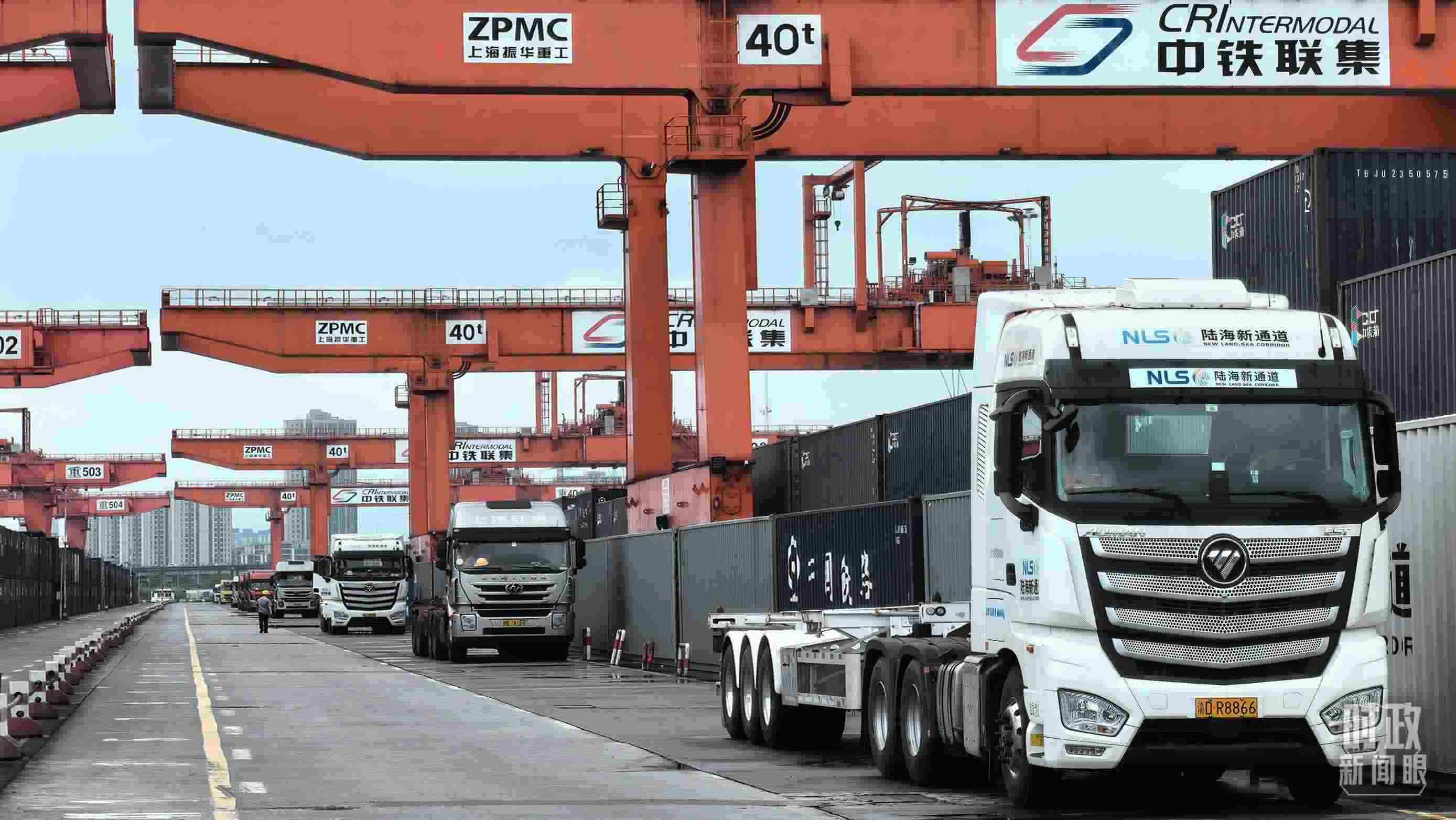 △重慶國際物流樞紐園區(qū)。（總臺央視記者趙化拍攝）