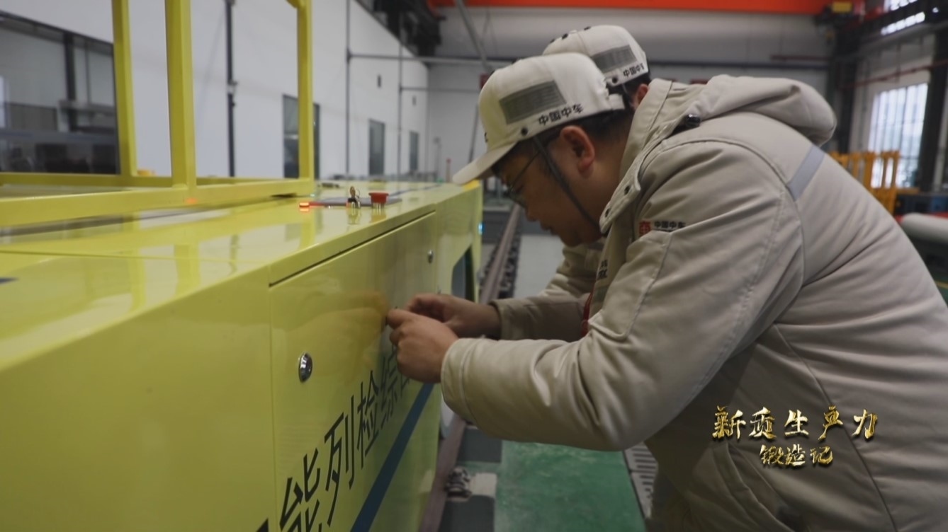 湖南株洲，算法測(cè)算團(tuán)隊(duì)正在做地鐵智能化檢測(cè)試驗(yàn)。