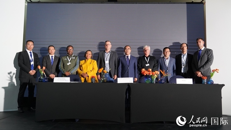 嘉賓合影。人民網(wǎng) 張茜攝