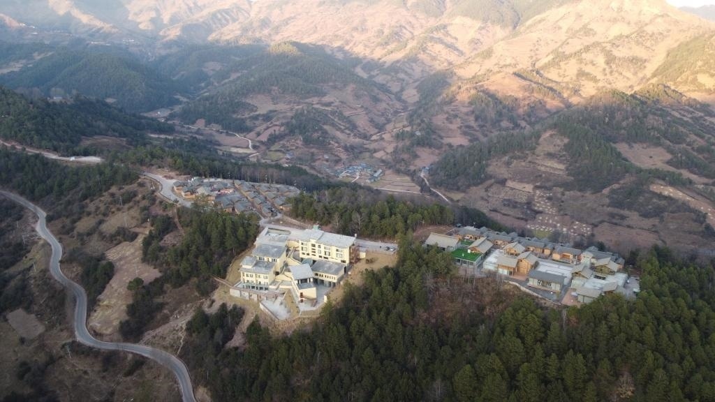 三河村全景（無人機(jī)照片）。新華社記者 尹恒 攝