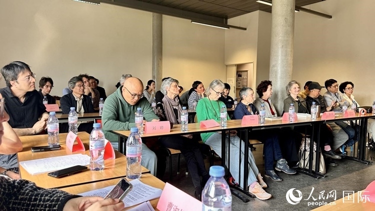 “國際青年文學(xué)共讀”活動現(xiàn)場。人民網(wǎng)記者 于超凡攝