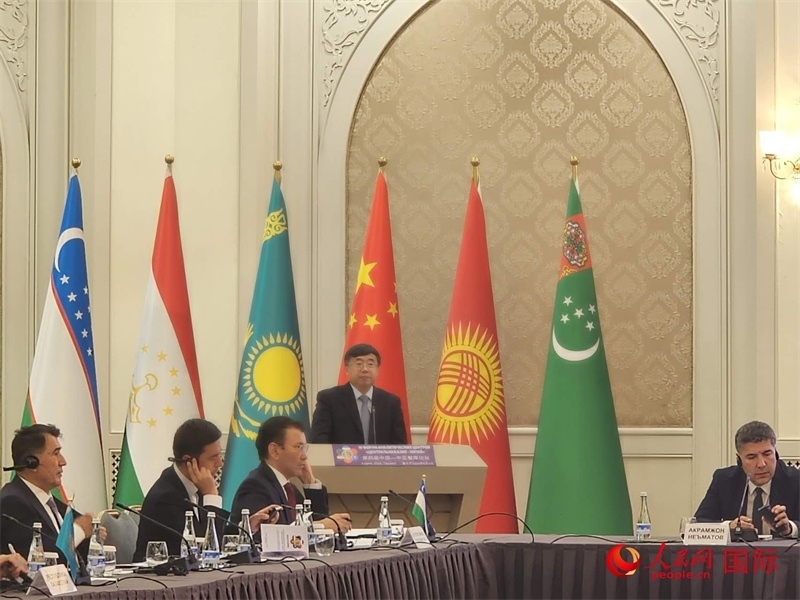 中國社會科學(xué)院俄羅斯東歐中亞研究所所長孫壯志致辭。人民網(wǎng)記者 李強(qiáng)攝