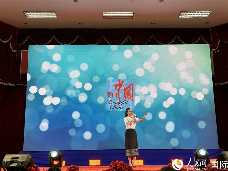 圖片：老撾選手進(jìn)行中文演講。孫廣勇攝