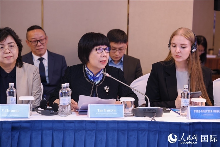 人民網(wǎng)監(jiān)事會(huì)主席唐維紅在發(fā)布儀式上致辭。人民網(wǎng)記者任皓宇 攝