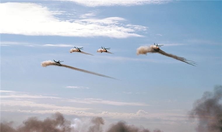 △“和平使命—2021”上合組織聯(lián)合反恐軍演。