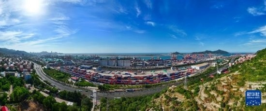 這是6月26日拍攝的中哈連云港物流合作基地（無人機(jī)照片）。新華社記者 季春鵬 攝