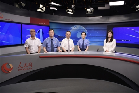 訪談現(xiàn)場(chǎng)。人民網(wǎng)記者 王曉嘯攝