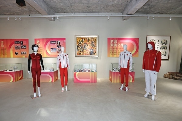 “揚(yáng)帆起航 為巴黎喝彩”中國體育文化展展廳。 主辦方供圖
