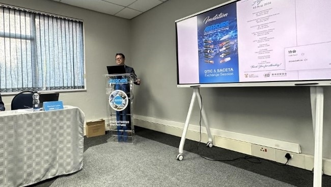 中國駐南非大使館參贊邱忠義致辭。南中經(jīng)貿(mào)協(xié)會供圖