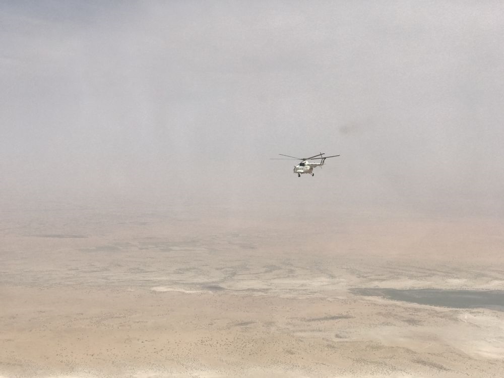 2017年8月8日，中國首支維和直升機分隊直升機飛行在蘇丹達爾富爾任務(wù)區(qū)上空。