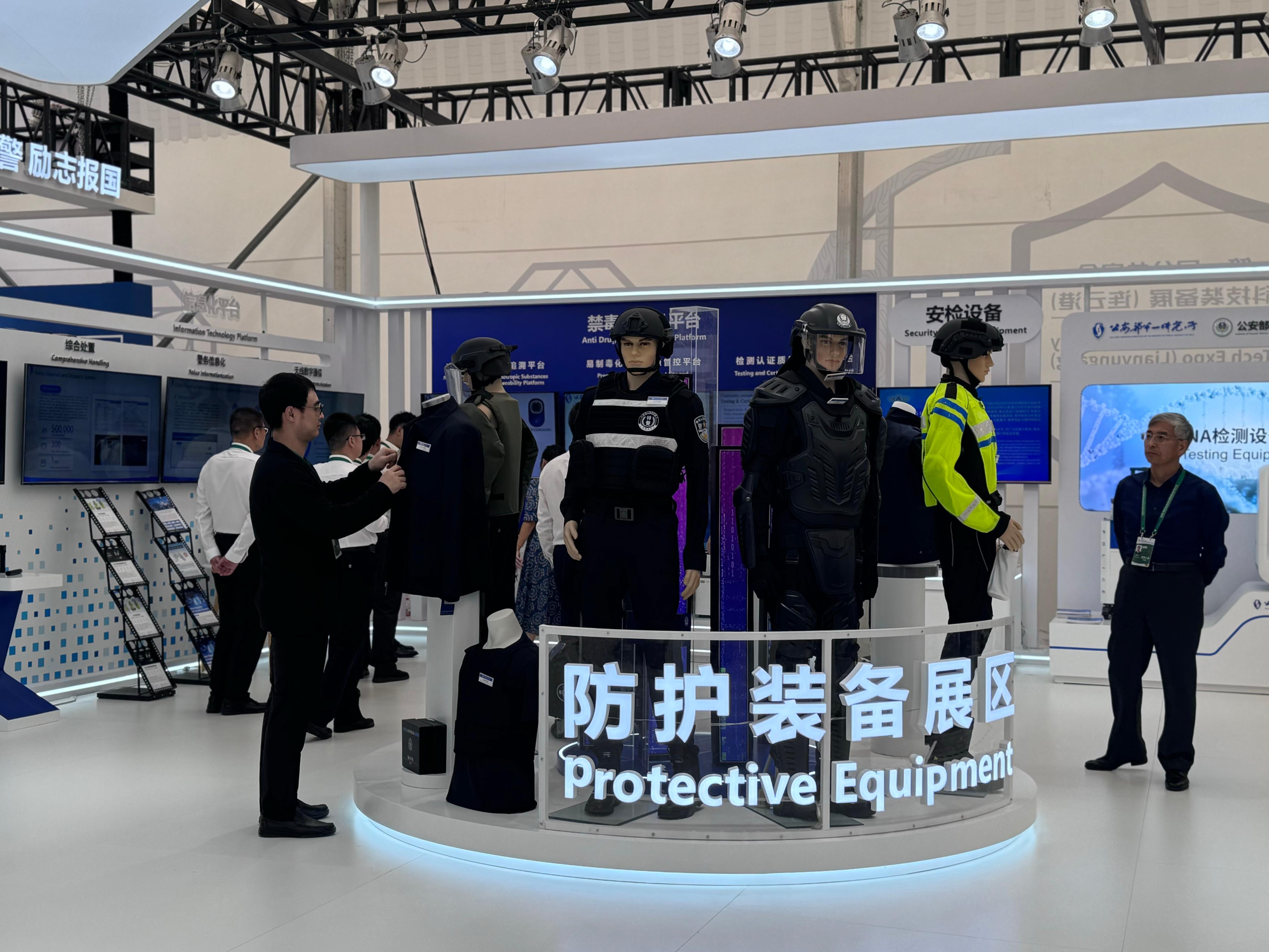 公共安全科技裝備展（連云港）現(xiàn)場。人民網(wǎng)記者 郝萍攝