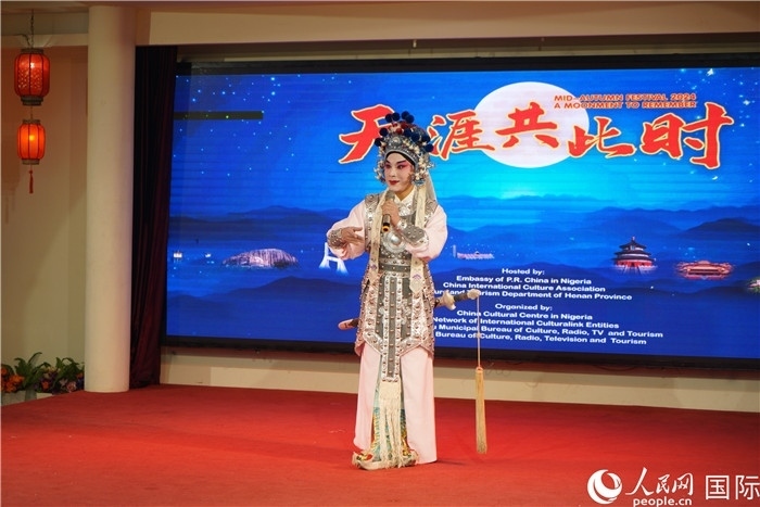 曲劇表演。人民網(wǎng)記者 姜宣攝