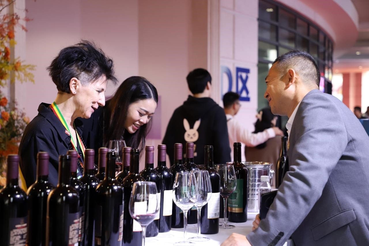 第五屆華僑進(jìn)口商品博覽會在浙江青田開幕。新華社記者 張曉潔 攝