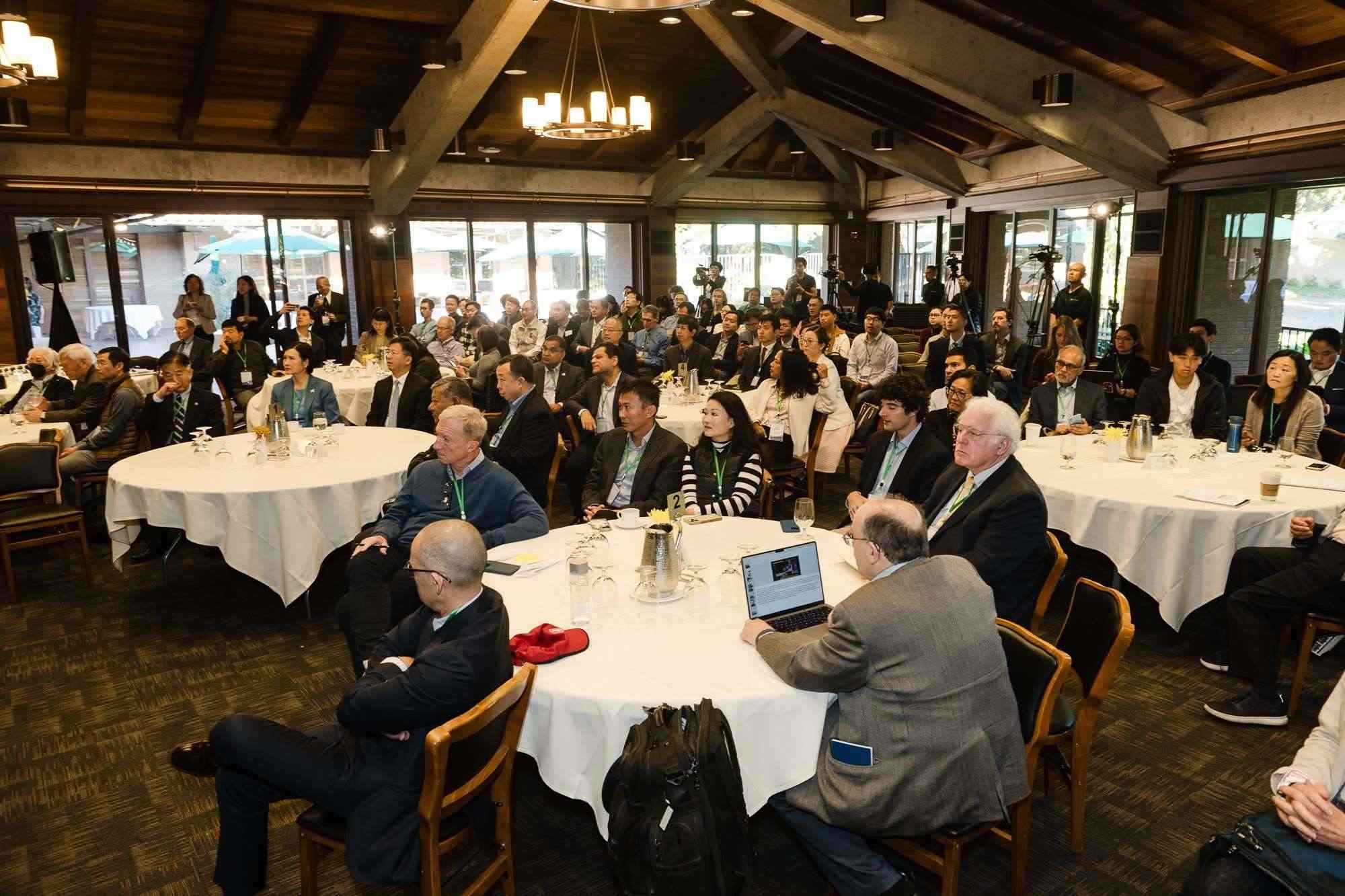 峰會現(xiàn)場。馮超攝