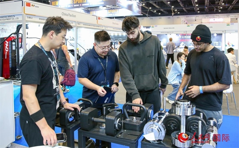 中國展臺一角。人民網(wǎng)中東中心分社塔里克·易卜拉欣攝