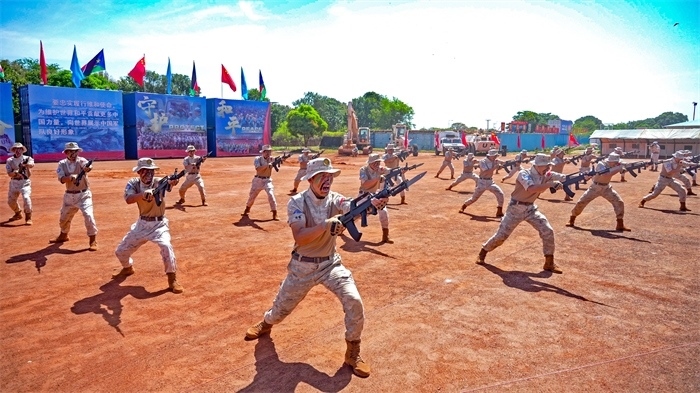 刺殺操表演。王軍杰攝