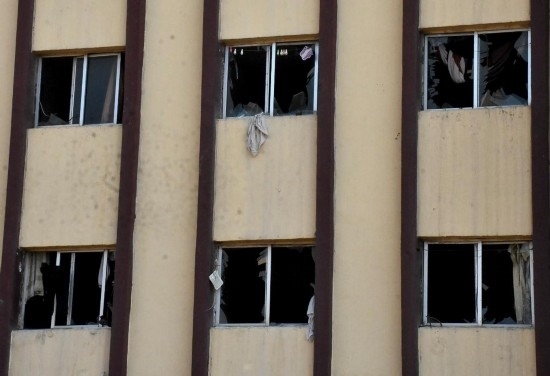 這是11月29日在敘利亞阿勒頗拍攝的一處遭襲建筑。新華社發(fā)