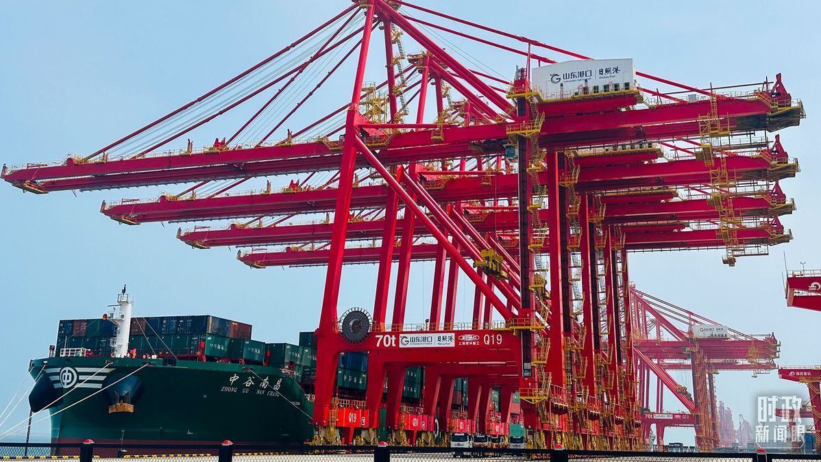 △山東日照港。（總臺央視記者范一鳴拍攝）