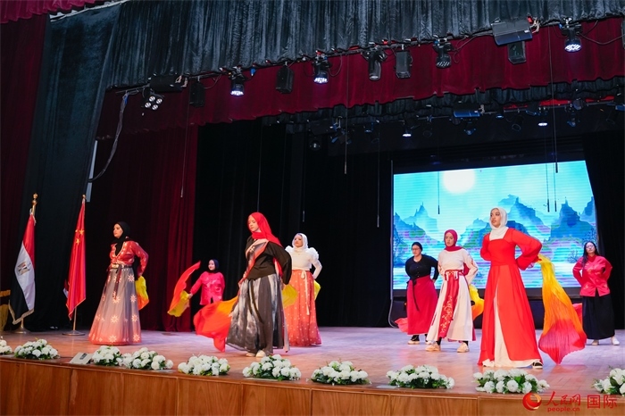 新春慶典活動(dòng)現(xiàn)場。人民網(wǎng) 塔里克·易卜拉欣攝