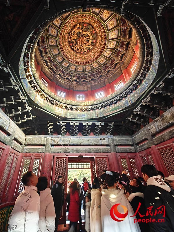 2025年1月，游客正在故宮博物院參觀。人民網(wǎng)記者 韋衍行攝