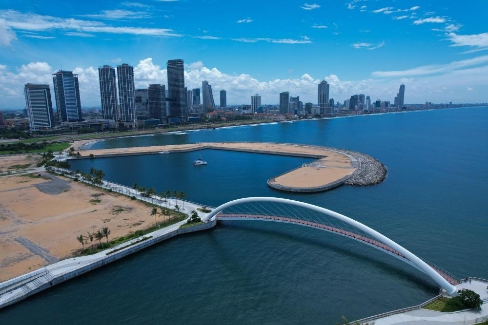 這是2024年10月26日在斯里蘭卡科倫坡港口城拍攝的城市風(fēng)光。新華社發(fā)（科倫坡港口城供圖）