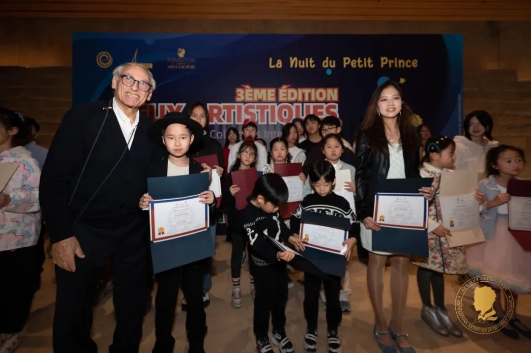 第三屆國際藝術(shù)聯(lián)創(chuàng)聯(lián)展盛大開幕。法中交流促進(jìn)會供圖