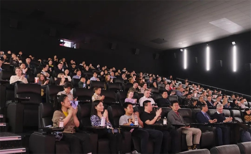 觀影現(xiàn)場。中國駐丹麥大使館供圖