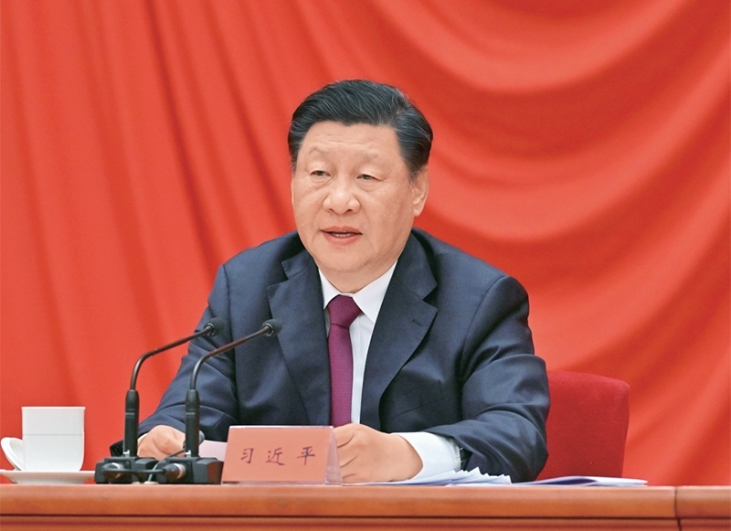 2022年5月10日，慶祝中國(guó)共產(chǎn)主義青年團(tuán)成立100周年大會(huì)在北京人民大會(huì)堂隆重舉行。中共中央總書(shū)記、國(guó)家主席、中央軍委主席習(xí)近平在大會(huì)上發(fā)表重要講話。 新華社記者 岳月偉/攝