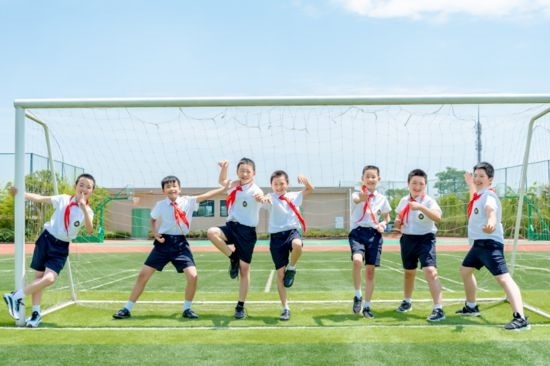 重慶高新區(qū)學(xué)子。